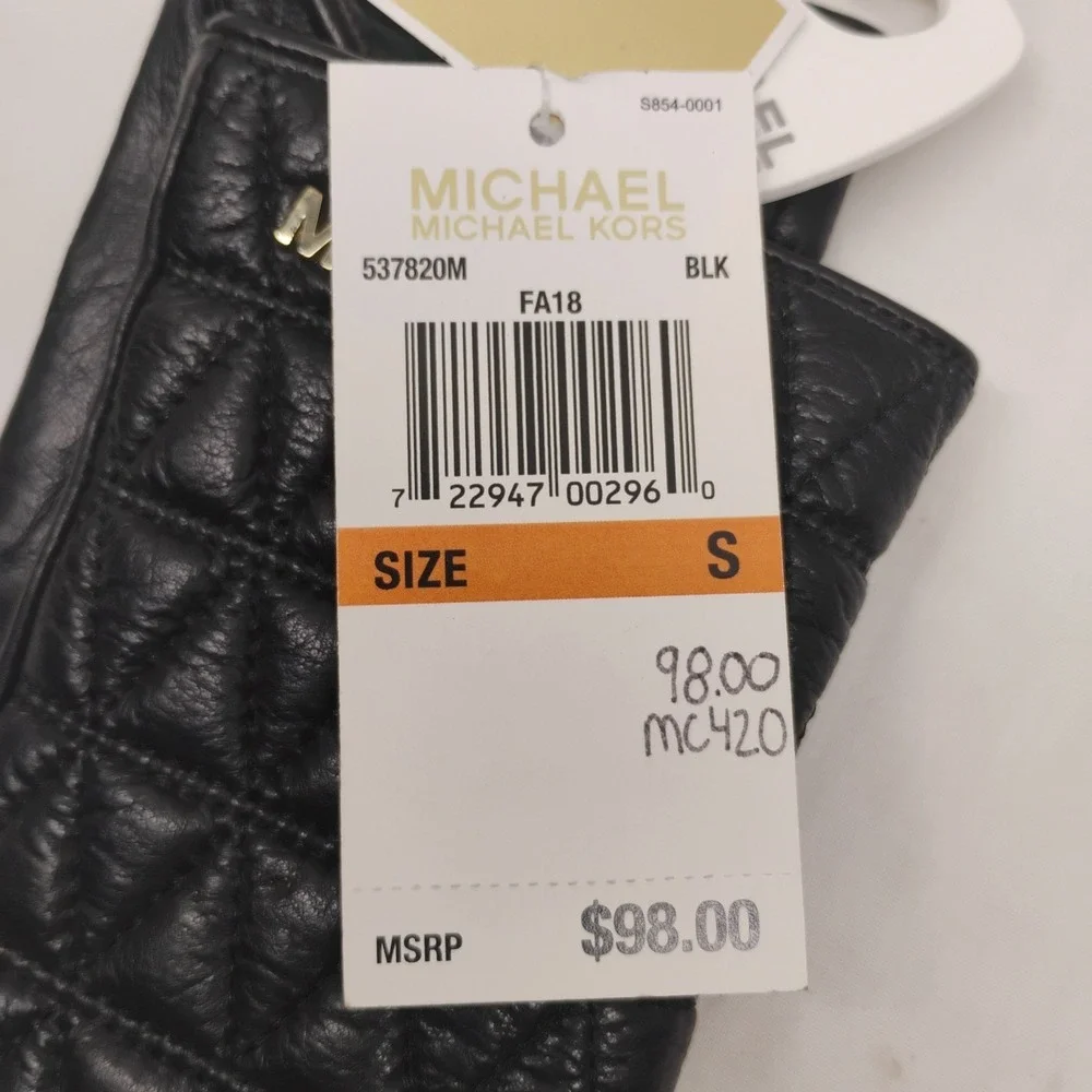 NWT Michael Kors Black Quilted Leather Touch Tech Gloves Women S Gold MK Logo